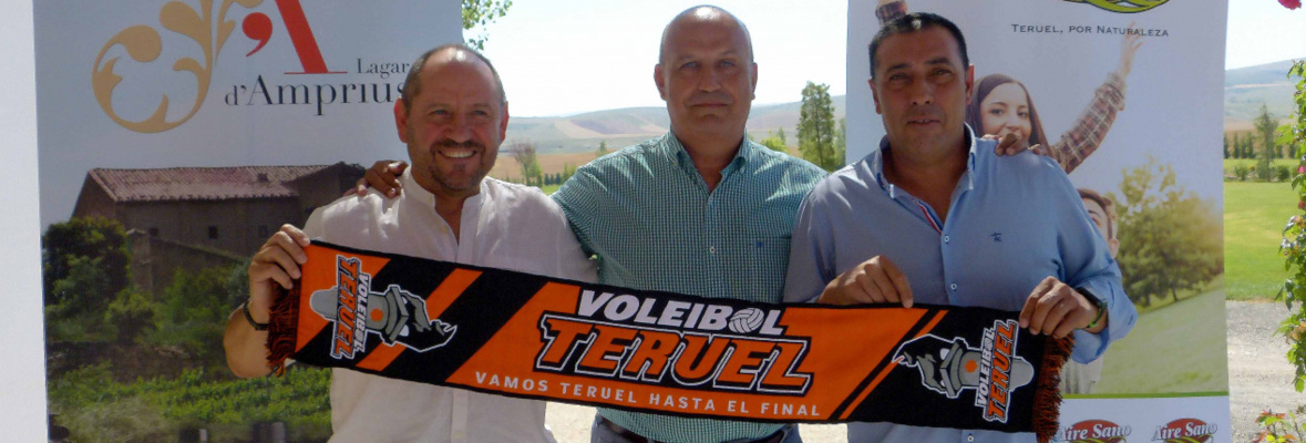 El Club Voleibol Teruel patrocinado por Aire Sano y Amprius Lagar 